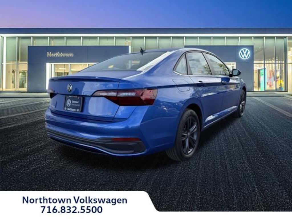 Certified 2022 Volkswagen Jetta 1.5T SE Sedan