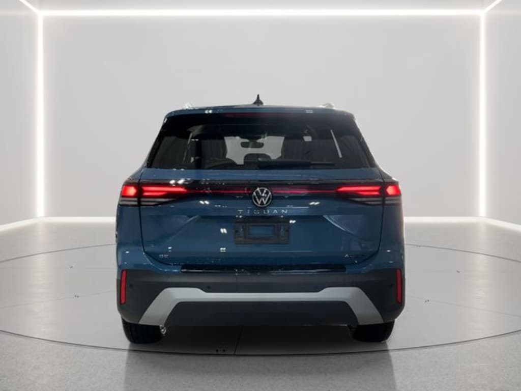 New 2026 Volkswagen Tiguan 2.0T SE SUV