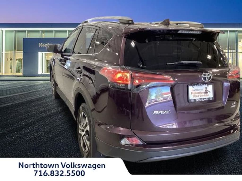 Used 2018 Toyota RAV4 LE SUV