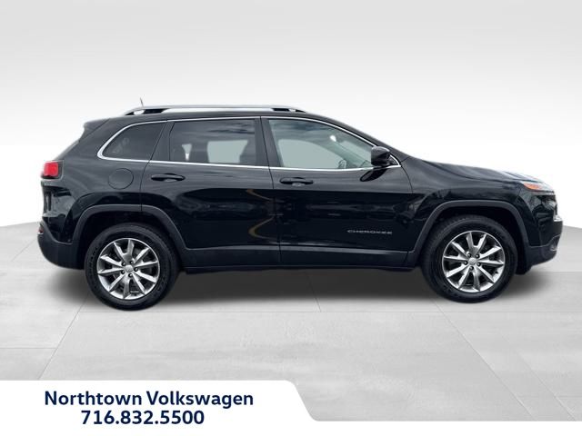 Used 2017 Jeep Cherokee Limited with VIN 1C4PJMDB5HD218082 for sale in Amherst, NY