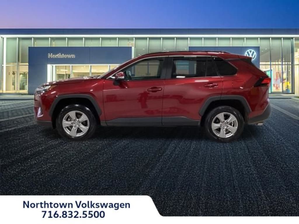 Used 2025 Toyota RAV4 XLE SUV