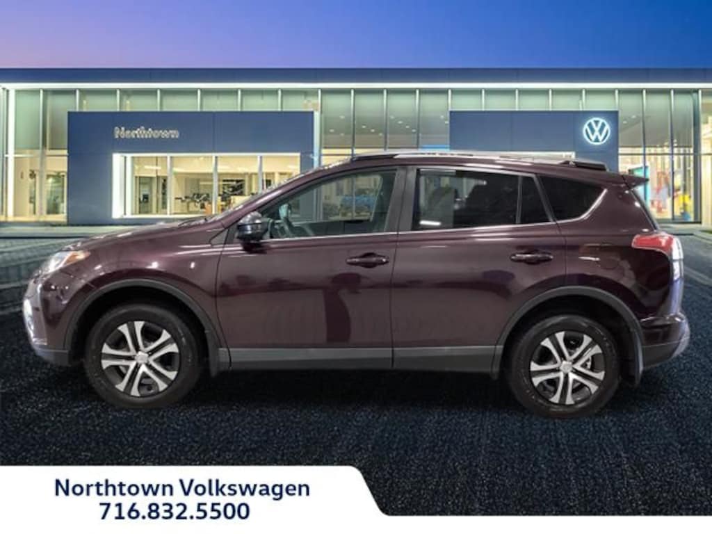 Used 2018 Toyota RAV4 LE SUV