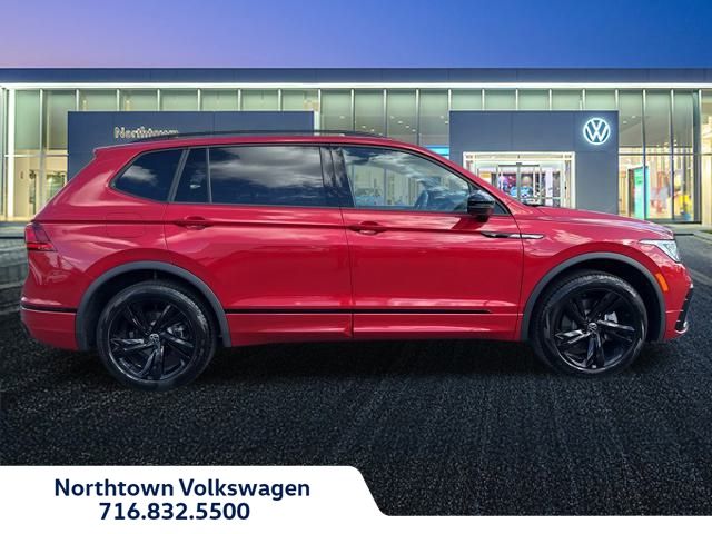 2024 Volkswagen Tiguan SE R-Line Black photo 2