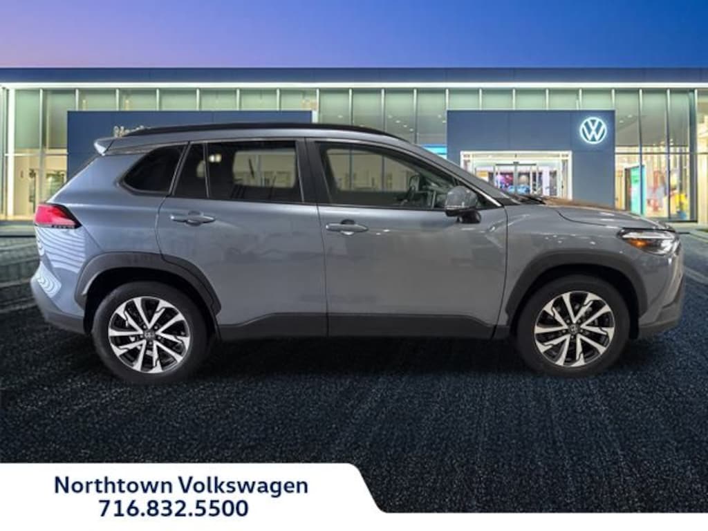 Used 2023 Toyota Corolla Cross XLE SUV