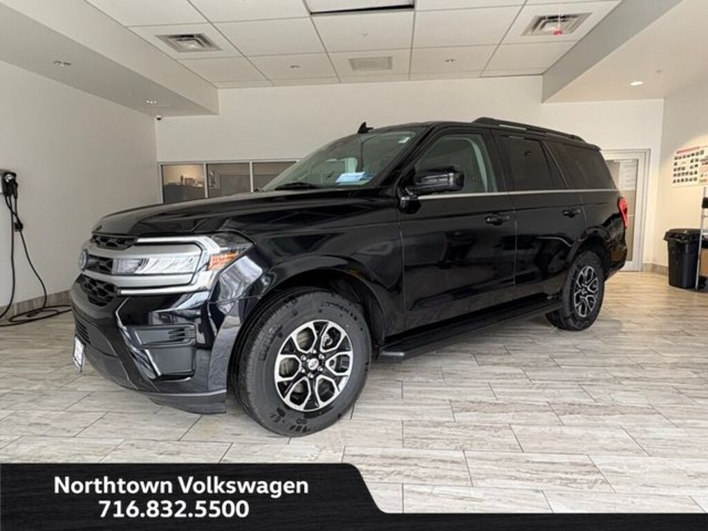 Used 2024 Ford Expedition XLT SUV