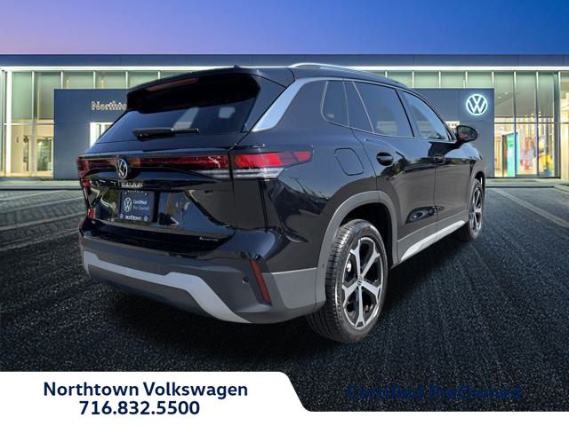 2025 Volkswagen Tiguan SE photo 2