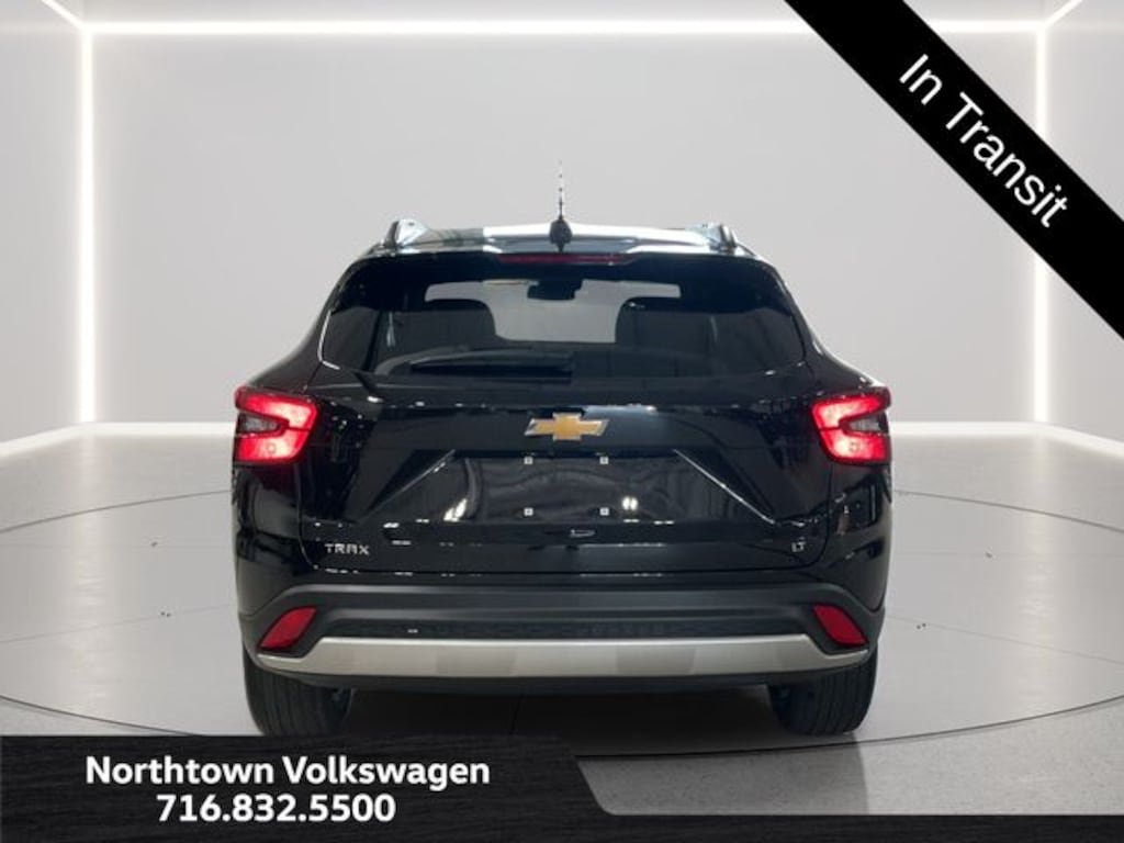 Used 2025 Chevrolet Trax LT SUV