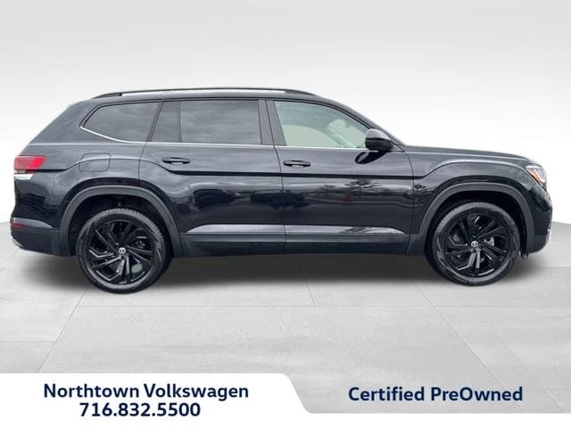 Used 2022 Volkswagen Atlas SE w/Tech with VIN 1V2KP2CA3NC528270 for sale in Amherst, NY