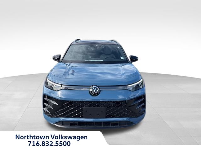 2025 Volkswagen Tiguan SE R-Line Black photo 2
