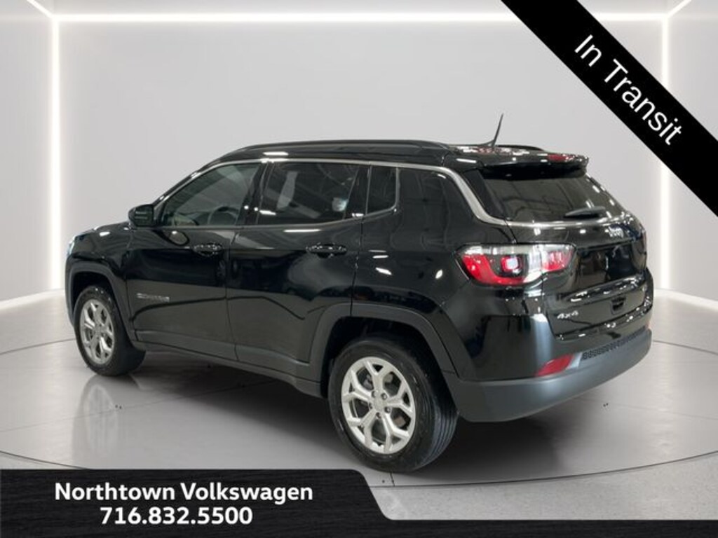 Used 2024 Jeep Compass Latitude SUV