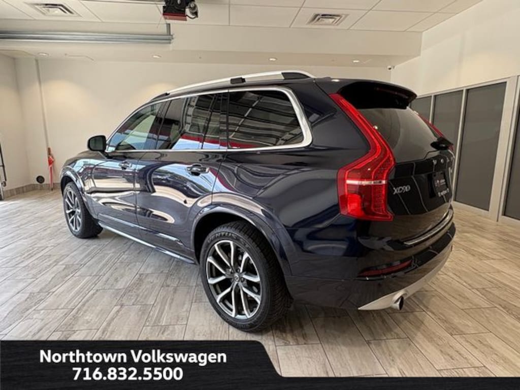 Used 2019 Volvo XC90 T5 Momentum SUV
