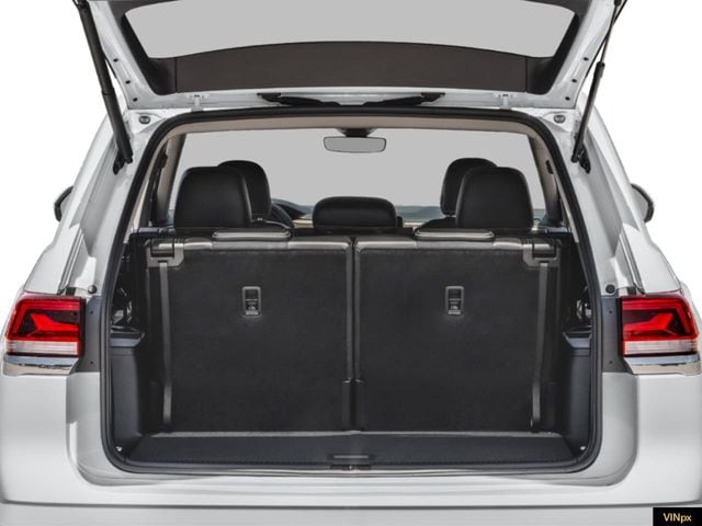 2026 Volkswagen Atlas SE w/Tech - Photo 10