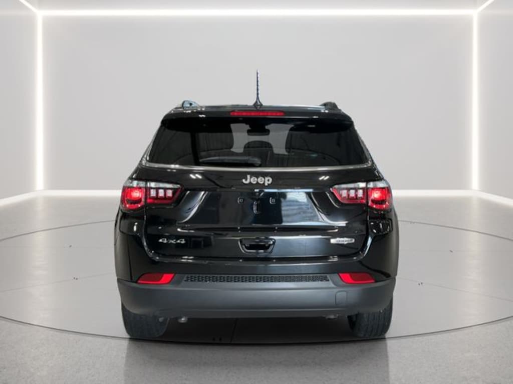 Used 2024 Jeep Compass Latitude SUV