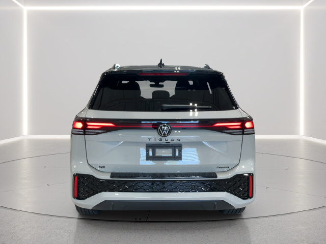 New 2026 Volkswagen Tiguan SE R-Line Black SUV