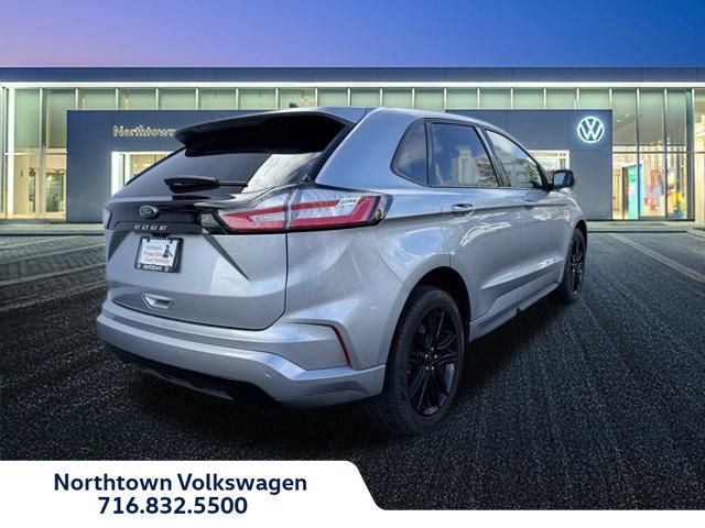 2022 Ford Edge ST photo 2