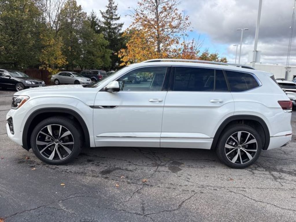 New 2026 Volkswagen Atlas 2.0T SEL Premium R-Line SUV