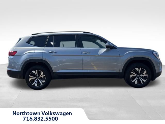 2025 Volkswagen Atlas SE photo 2