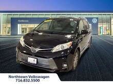 2020 Toyota Sienna XLE Van