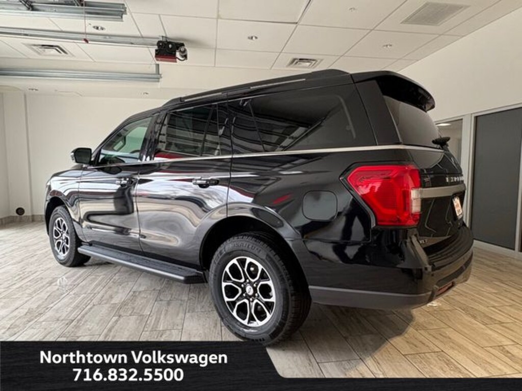 Used 2024 Ford Expedition XLT SUV