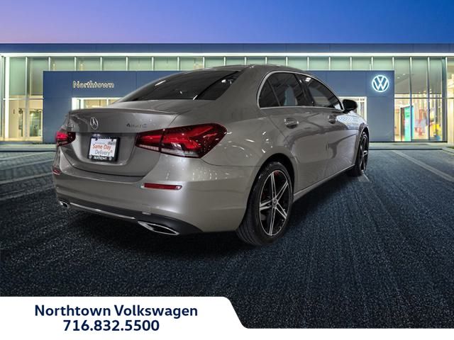 2019 Mercedes Benz A 220 photo 3