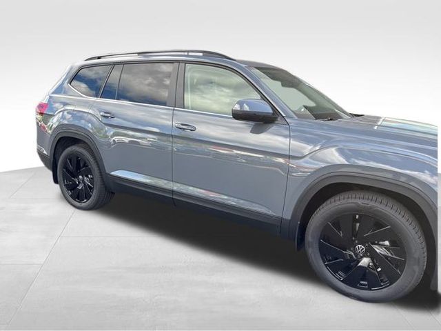 2026 Volkswagen Atlas SE Technology photo 3