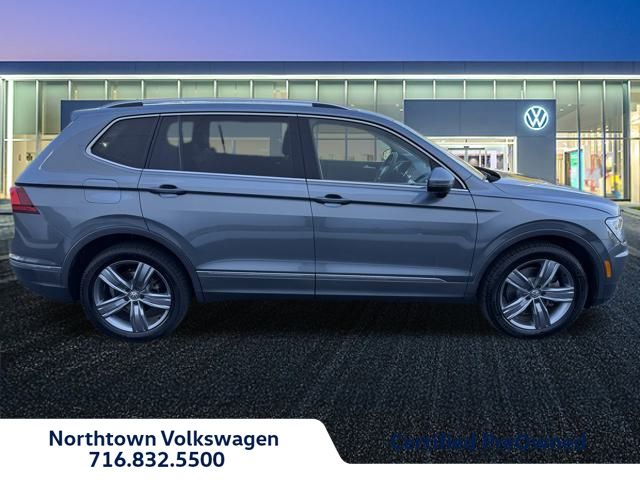 2020 Volkswagen Tiguan SEL photo 2