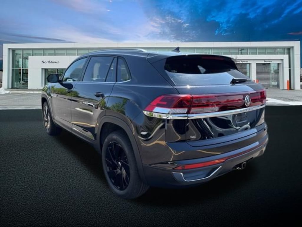 New 2026 Volkswagen Atlas Cross Sport 2.0T SE w/Technology SUV