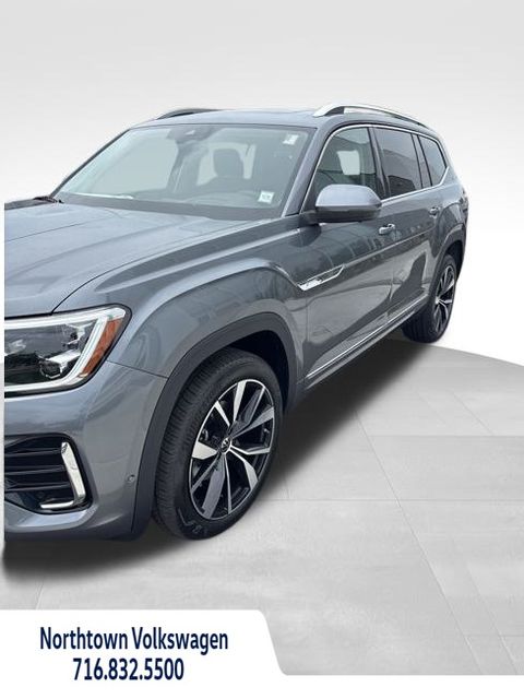 2025 Volkswagen Atlas SEL Premium R-Line photo 2