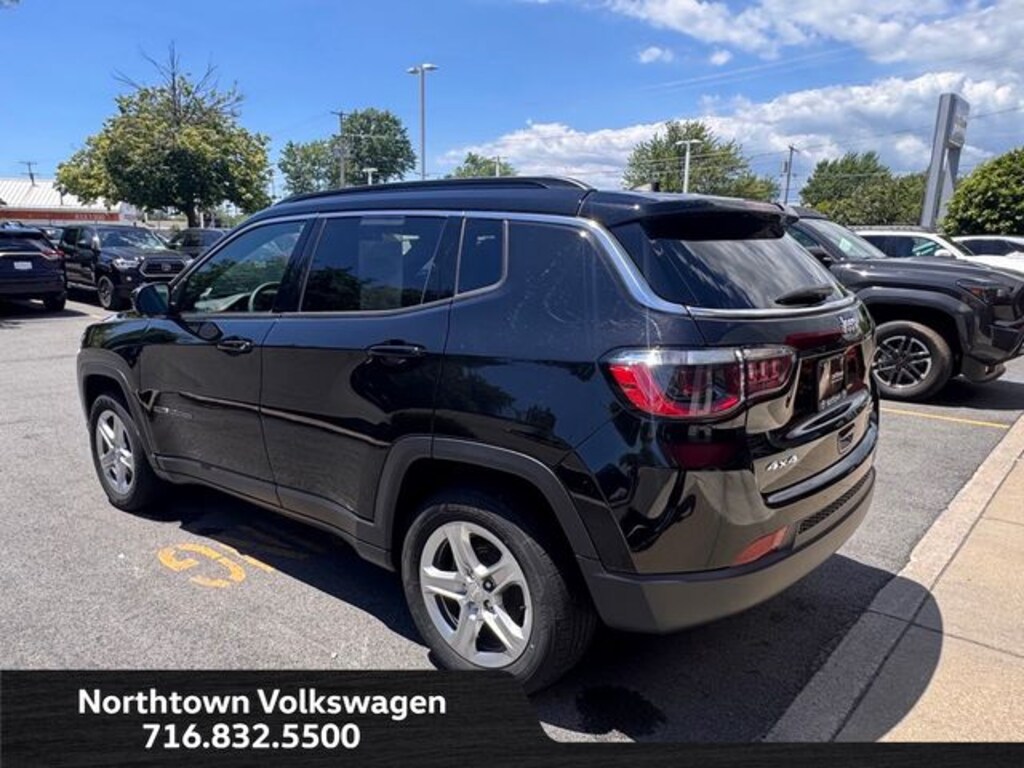 Used 2023 Jeep Compass Latitude SUV
