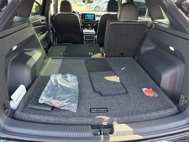 2026 Volkswagen Atlas Cross Sport SEL Premium R-LINE - Photo 14