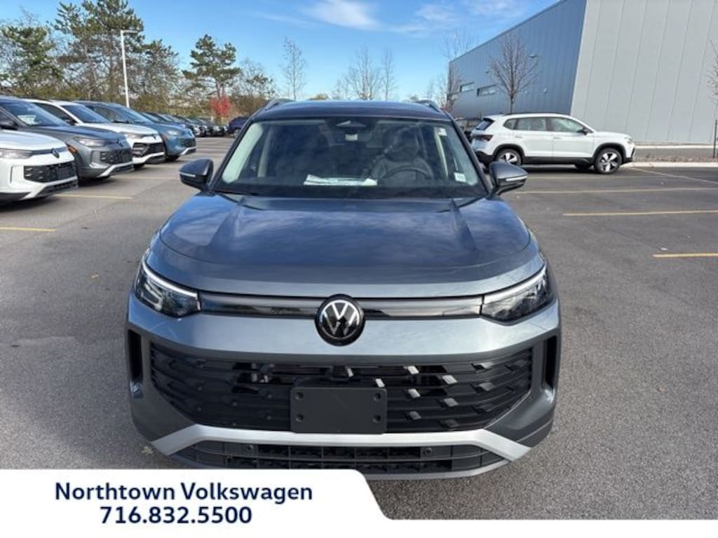 New 2026 Volkswagen Tiguan 2.0T SE SUV