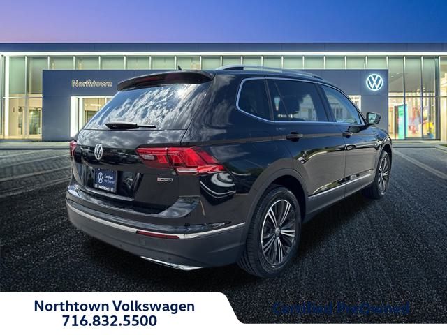 2019 Volkswagen Tiguan SEL photo 3