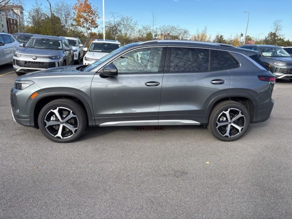 New 2026 Volkswagen Tiguan 2.0T SE SUV