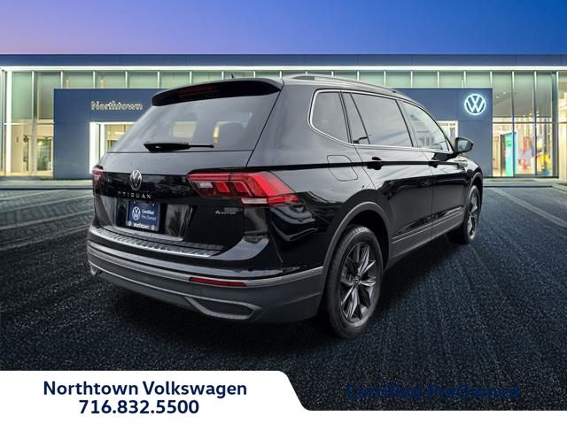 2022 Volkswagen Tiguan SE photo 2