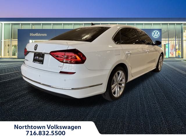 2018 Volkswagen Passat 2.0T SE photo 2