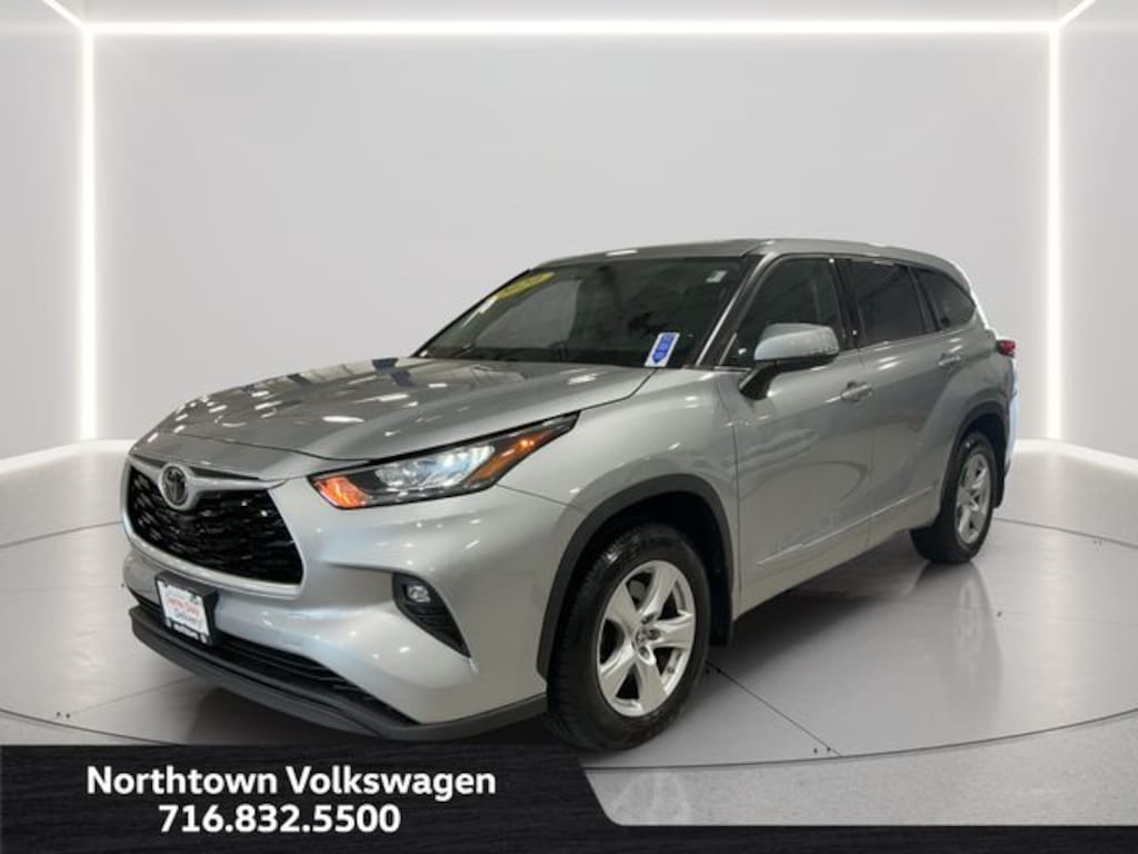 Used 2020 Toyota Highlander LE SUV