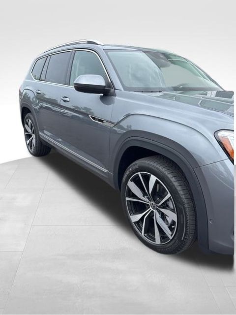 2025 Volkswagen Atlas SEL Premium R-Line photo 3