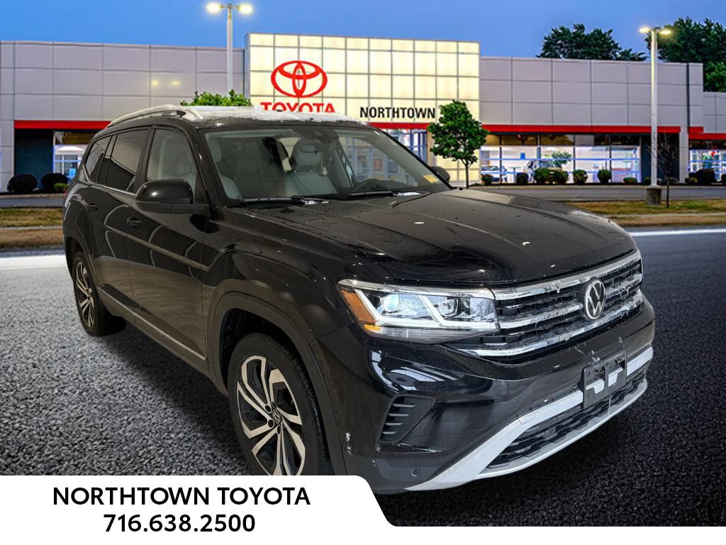 2023 Volkswagen Atlas SEL's photo