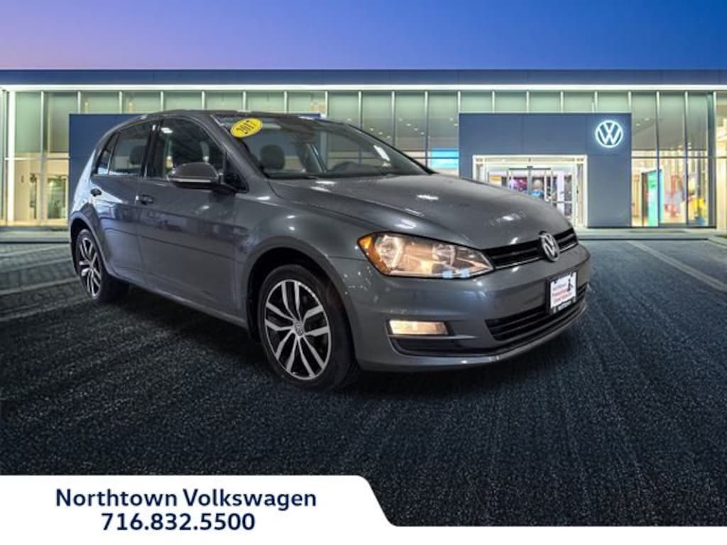 Used 2017 Volkswagen Golf TSI SE 4-Door Hatchback