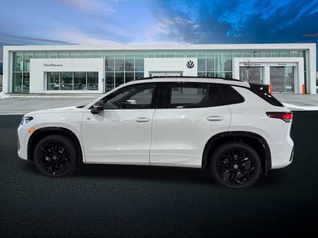 New 2026 Volkswagen Tiguan 2.0T SE R-Line Black SUV