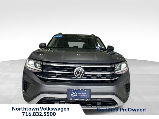 Certified 2022 Volkswagen Atlas SE w/Tech with VIN 1V2HR2CA7NC535453 for sale in Amherst, NY