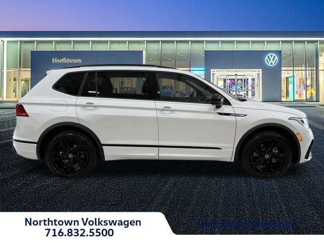 2023 Volkswagen Tiguan SE R-Line Black photo 2