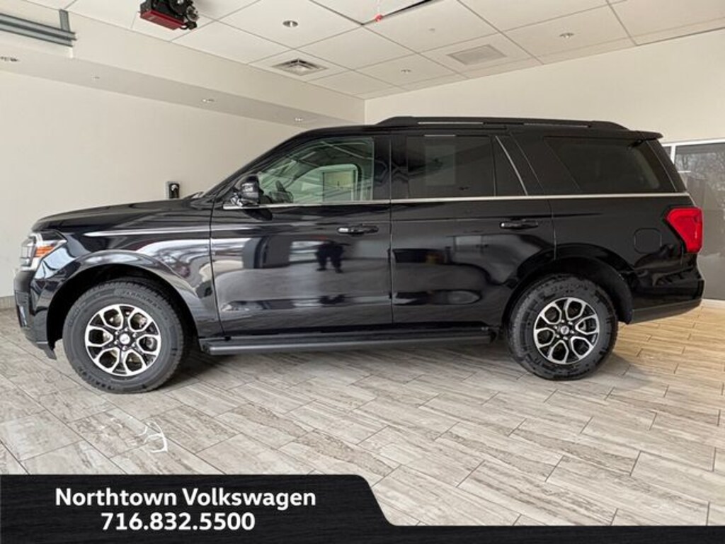 Used 2024 Ford Expedition XLT SUV