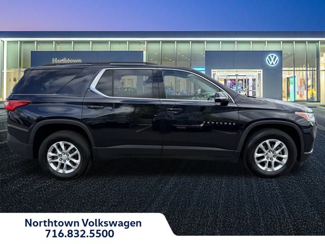 2020 Chevrolet Traverse 3LT photo 2