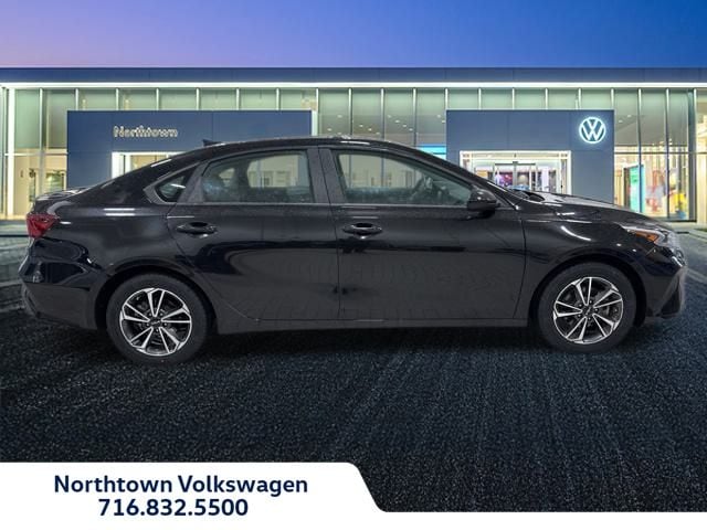 Used 2023 Kia Forte LXS with VIN 3KPF24ADXPE563118 for sale in Buffalo, NY