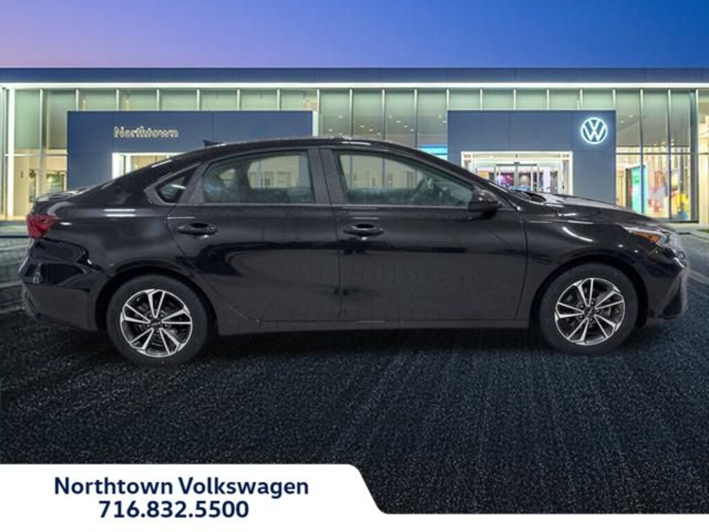 Used 2023 Kia Forte LXS Sedan