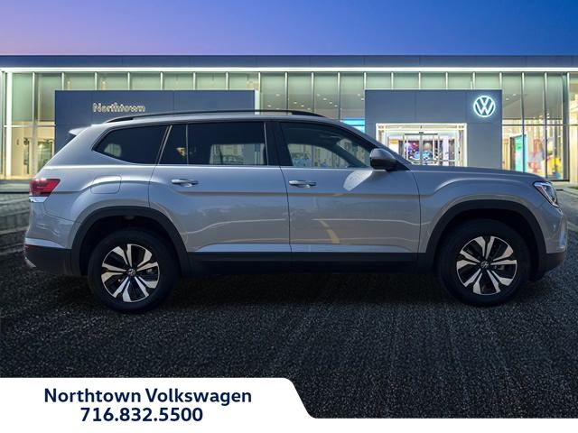 2025 Volkswagen Atlas SE photo 2