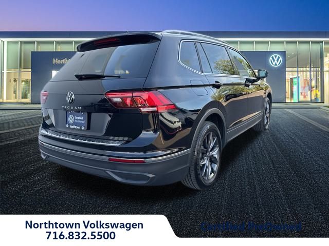 2023 Volkswagen Tiguan SE photo 3