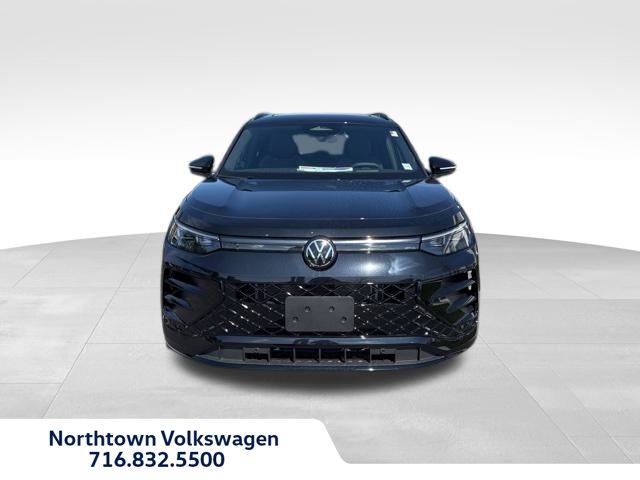 2025 Volkswagen Tiguan SE R-Line Black photo 2