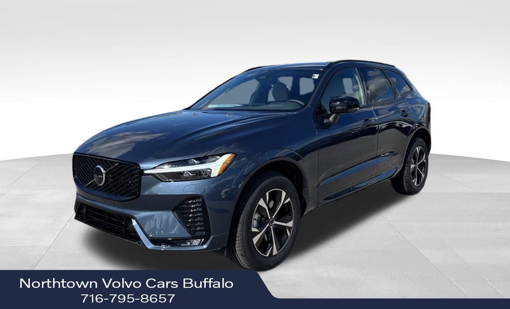 2026 Volvo XC60 B5 Core Dark AWD's photo